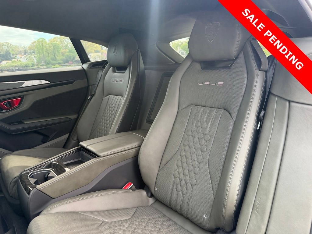Used 2024 Lamborghini Urus S AWD/4WD image 35