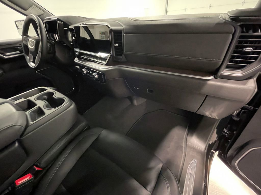 Used 2026 GMC Sierra 1500 SLT AWD/4WD image 27