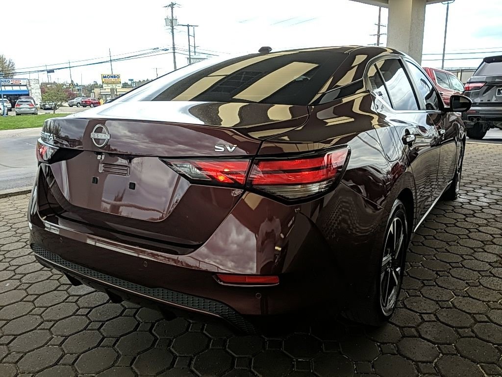 Used 2024 Nissan Sentra SV image 6