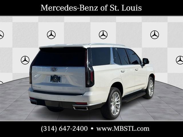 Used 2023 Cadillac Escalade Luxury AWD/4WD image 3