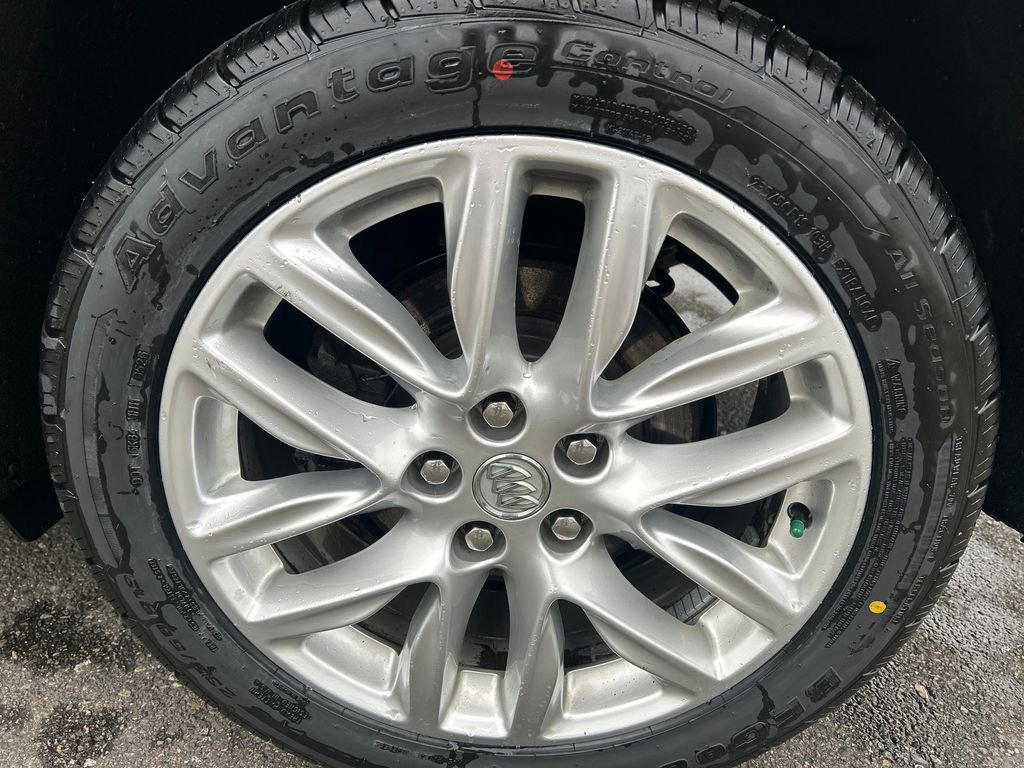 Used 2019 Buick Envision Premium w/ Driver Confidence Package AWD/4WD image 33