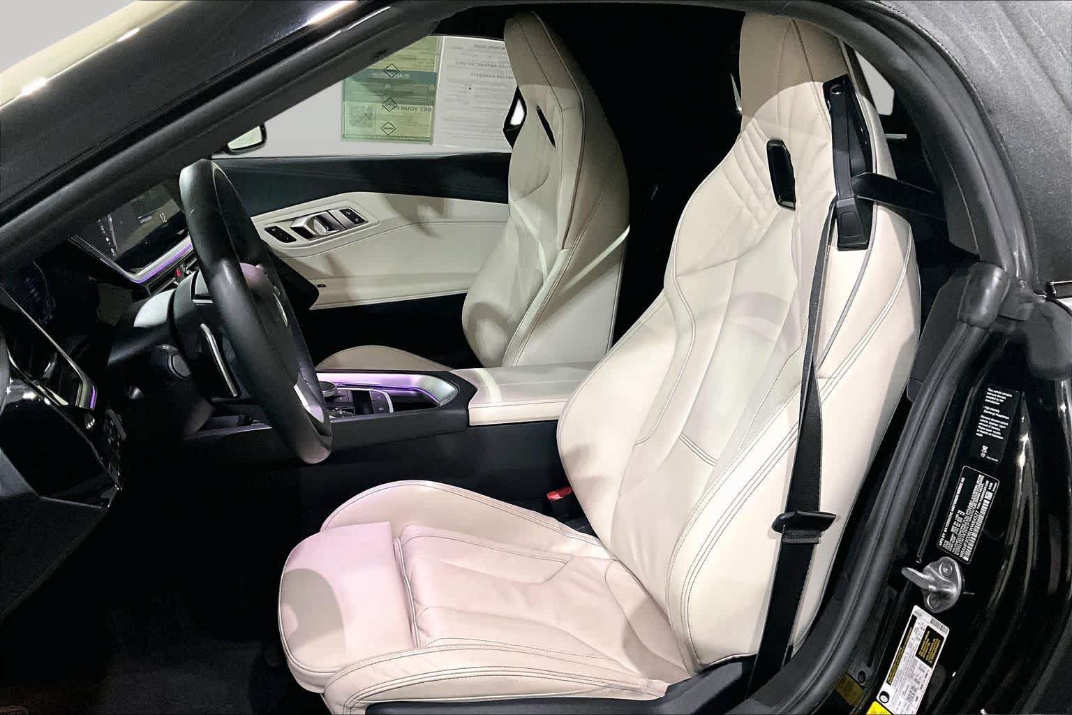 Used 2020 BMW Z4 sDrive30i w/ Convenience Package RWD image 8