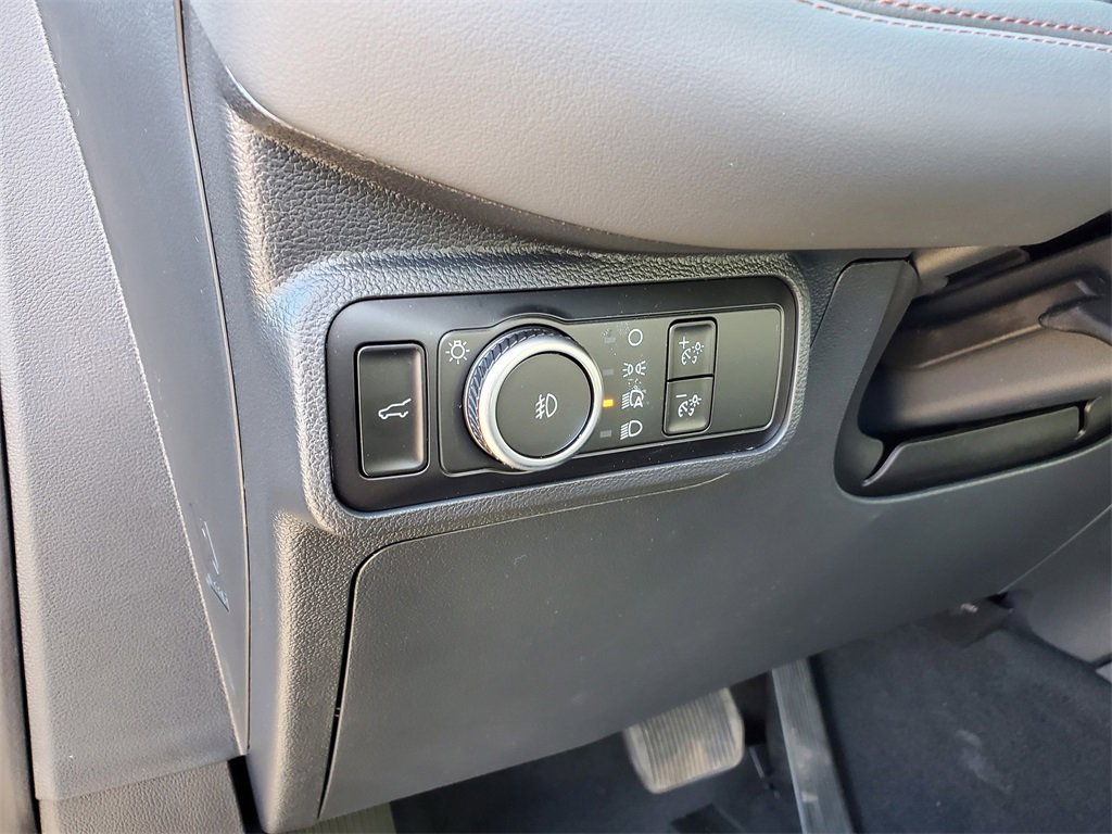 New 2026 Ford Explorer Active image 9