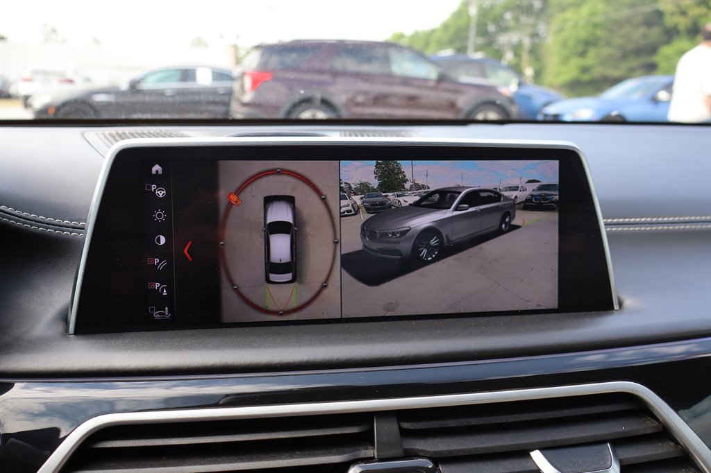 Used 2018 BMW M760i xDrive AWD/4WD image 41