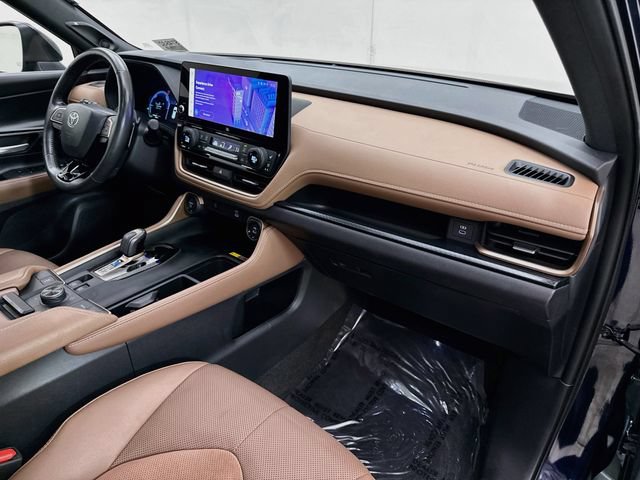 Used 2024 Toyota Grand Highlander AWD Hybrid image 31