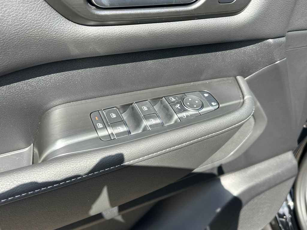 New 2026 Nissan Armada SL w/ Captain's Chari Seat Package image 11