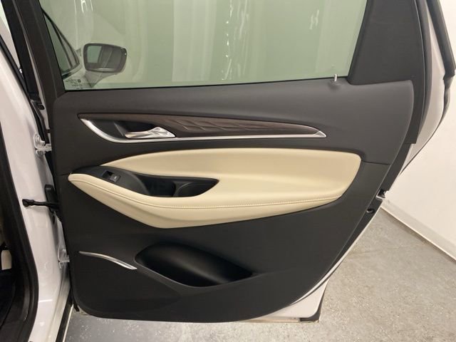 Used 2023 Buick Enclave Avenir w/ Avenir Technology Package image 28