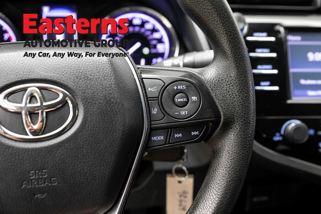 Used 2020 Toyota Camry LE FWD image 15