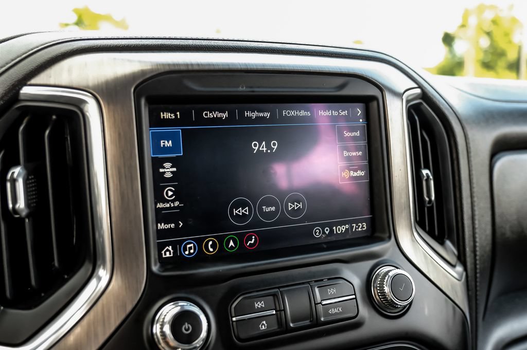 Used 2021 GMC Sierra 3500 Denali w/ Technology Package AWD/4WD image 22