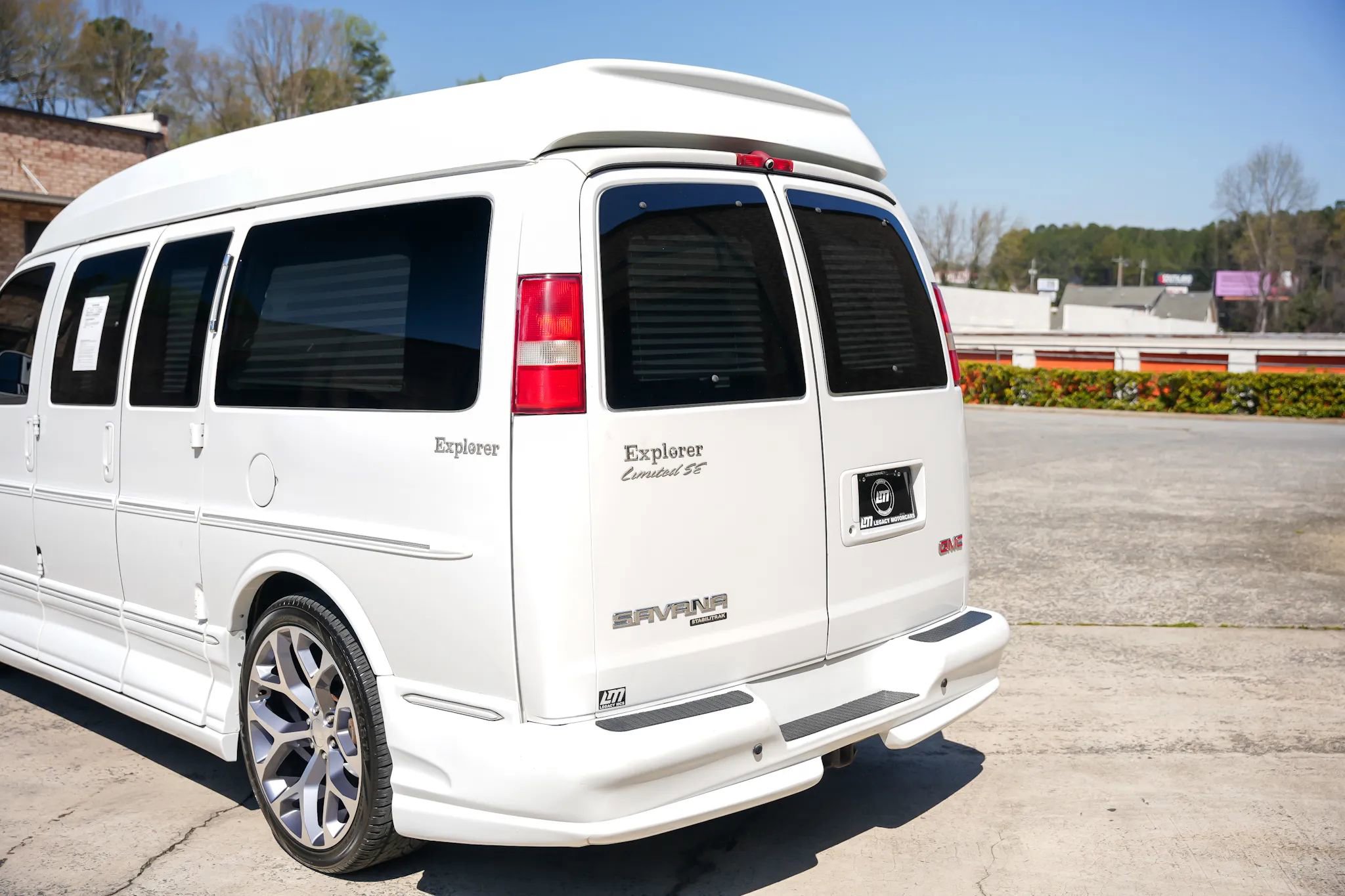Used 2012 GMC Savana 1500 RWD image 13