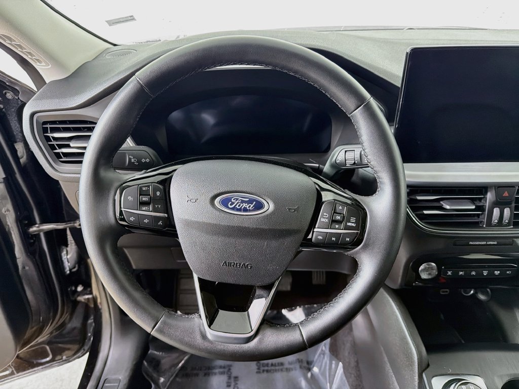 Used 2024 Ford Escape Platinum AWD/4WD image 11
