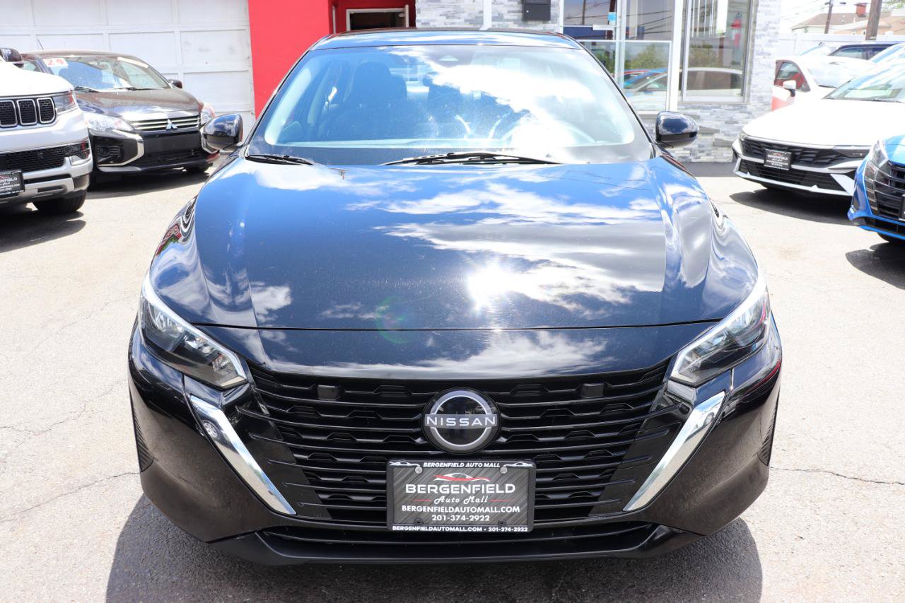 Used 2024 Nissan Sentra SV FWD image 8