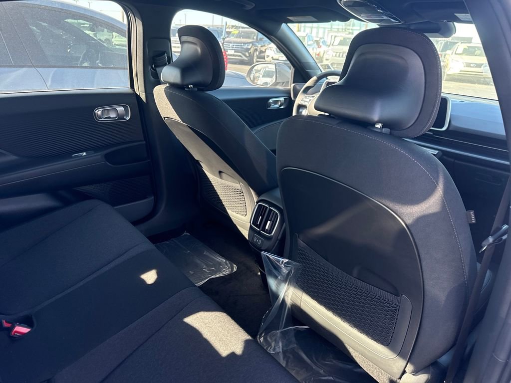 New 2025 Hyundai Ioniq 6 SE image 32