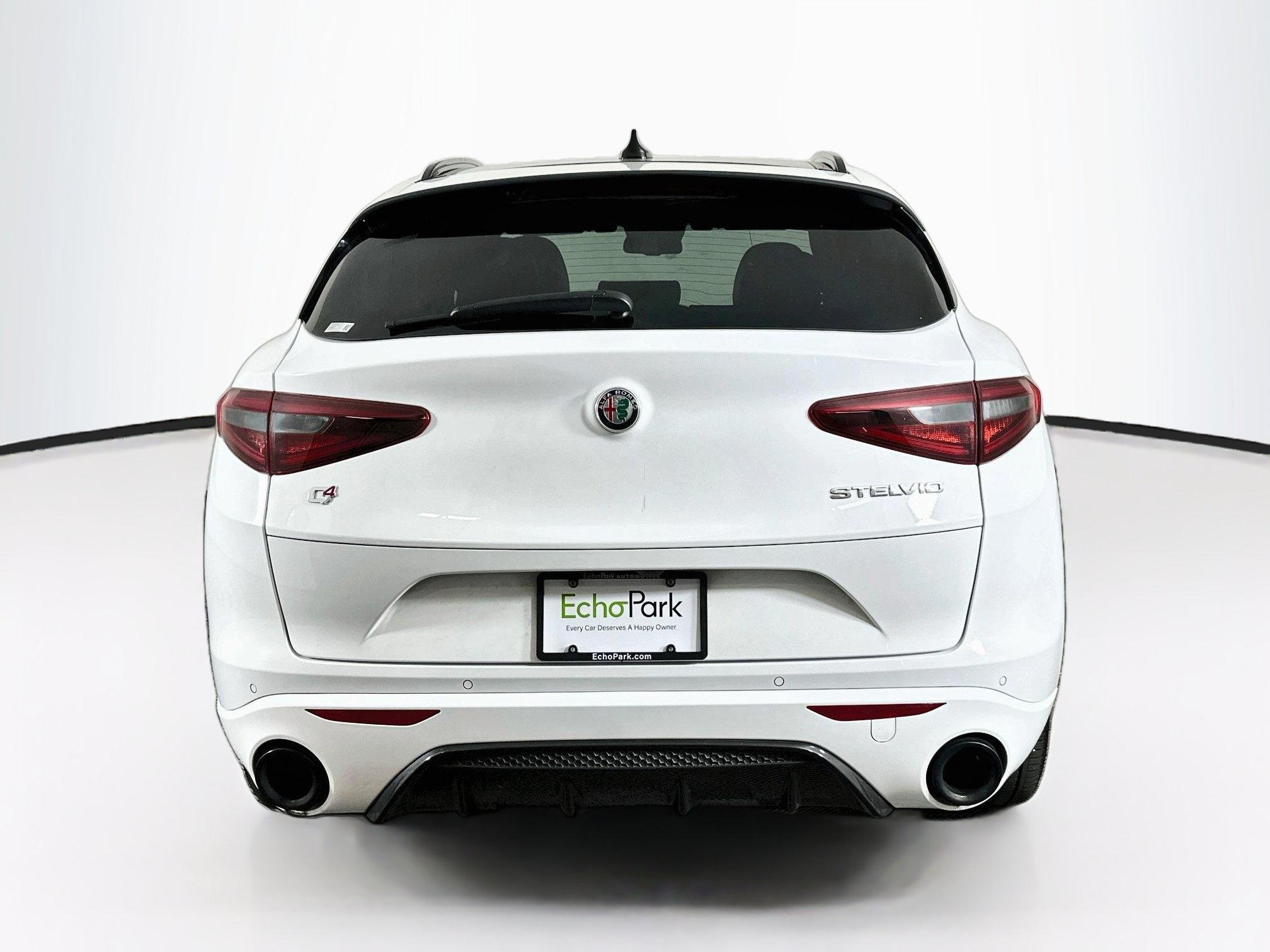 Used 2023 Alfa Romeo Stelvio Veloce AWD/4WD image 7