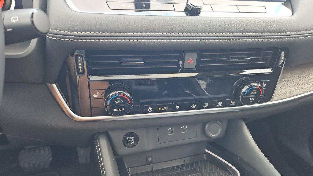 New 2026 Nissan Rogue Platinum AWD/4WD image 12