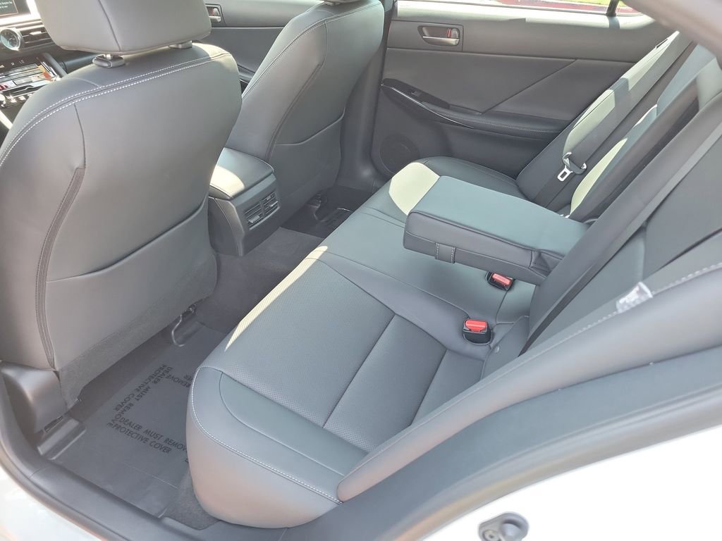 Used 2024 Lexus IS 350 F Sport RWD image 20
