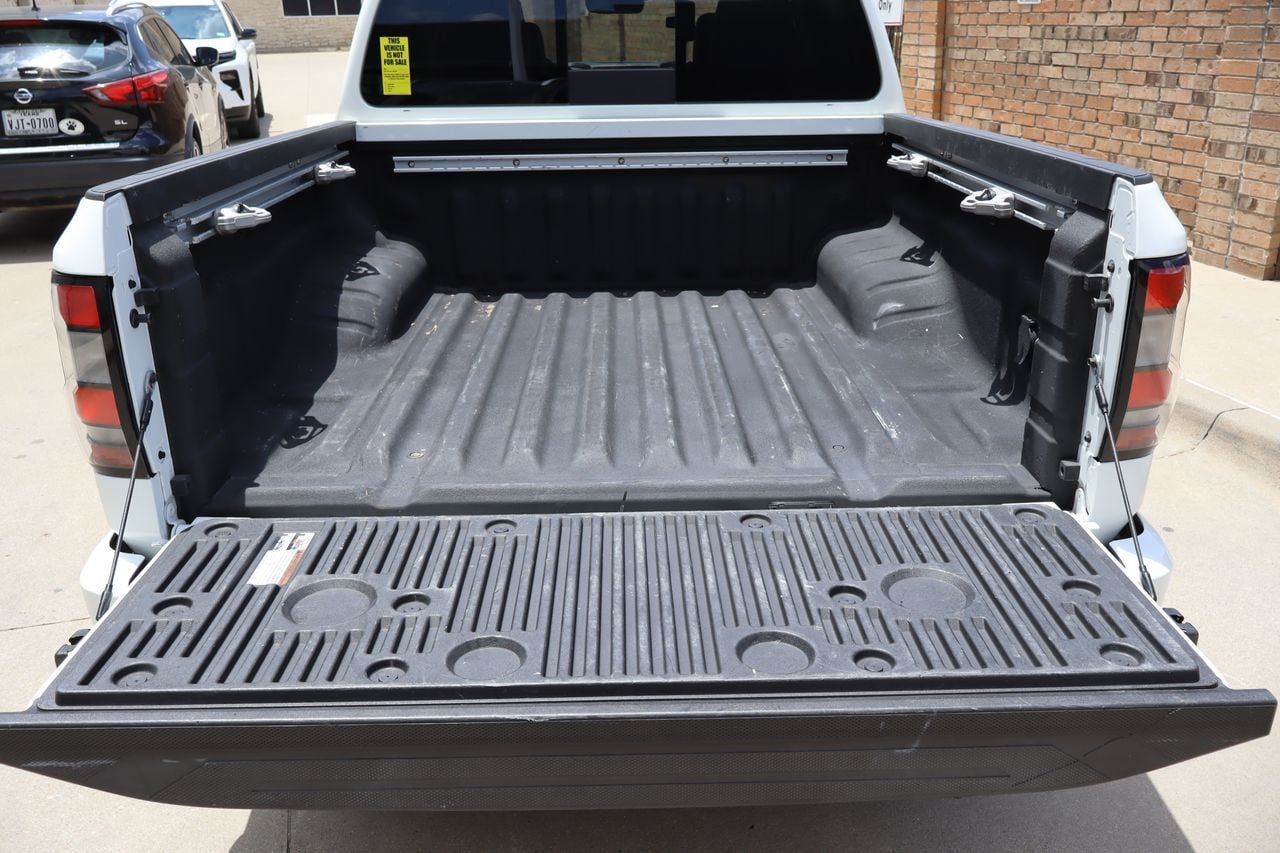 Used 2024 Nissan Frontier SL w/ Technology Package RWD image 28