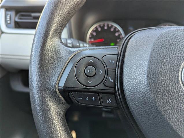 Used 2021 Toyota RAV4 XLE image 13