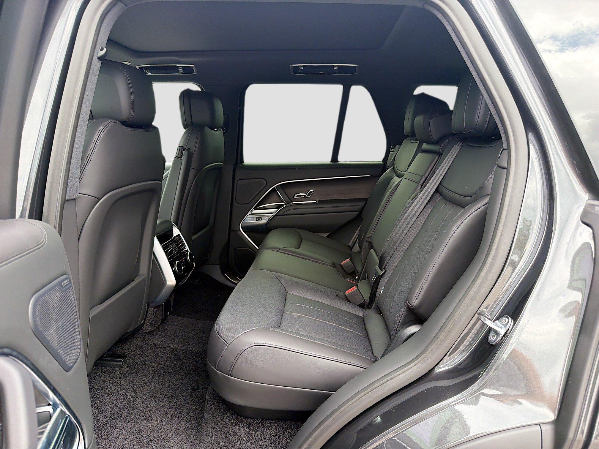 New 2026 Land Rover Range Rover SE AWD/4WD image 22