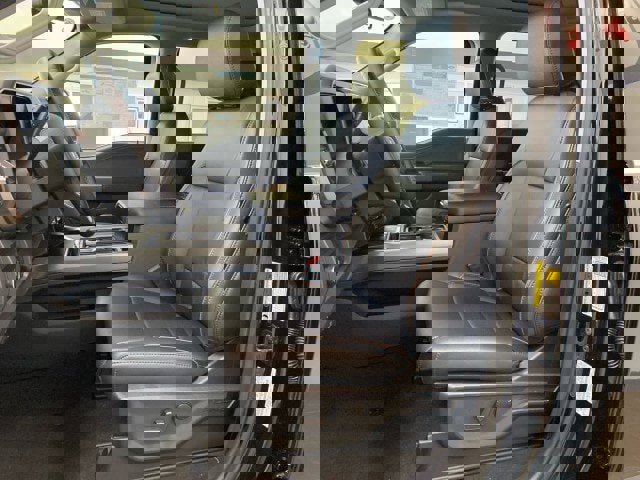 New 2026 Ford F350 Lariat image 16