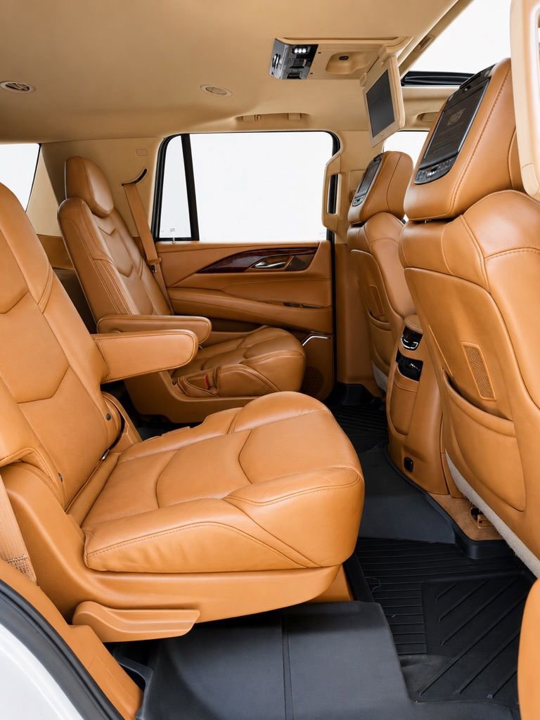 Used 2016 Cadillac Escalade Platinum AWD/4WD image 17
