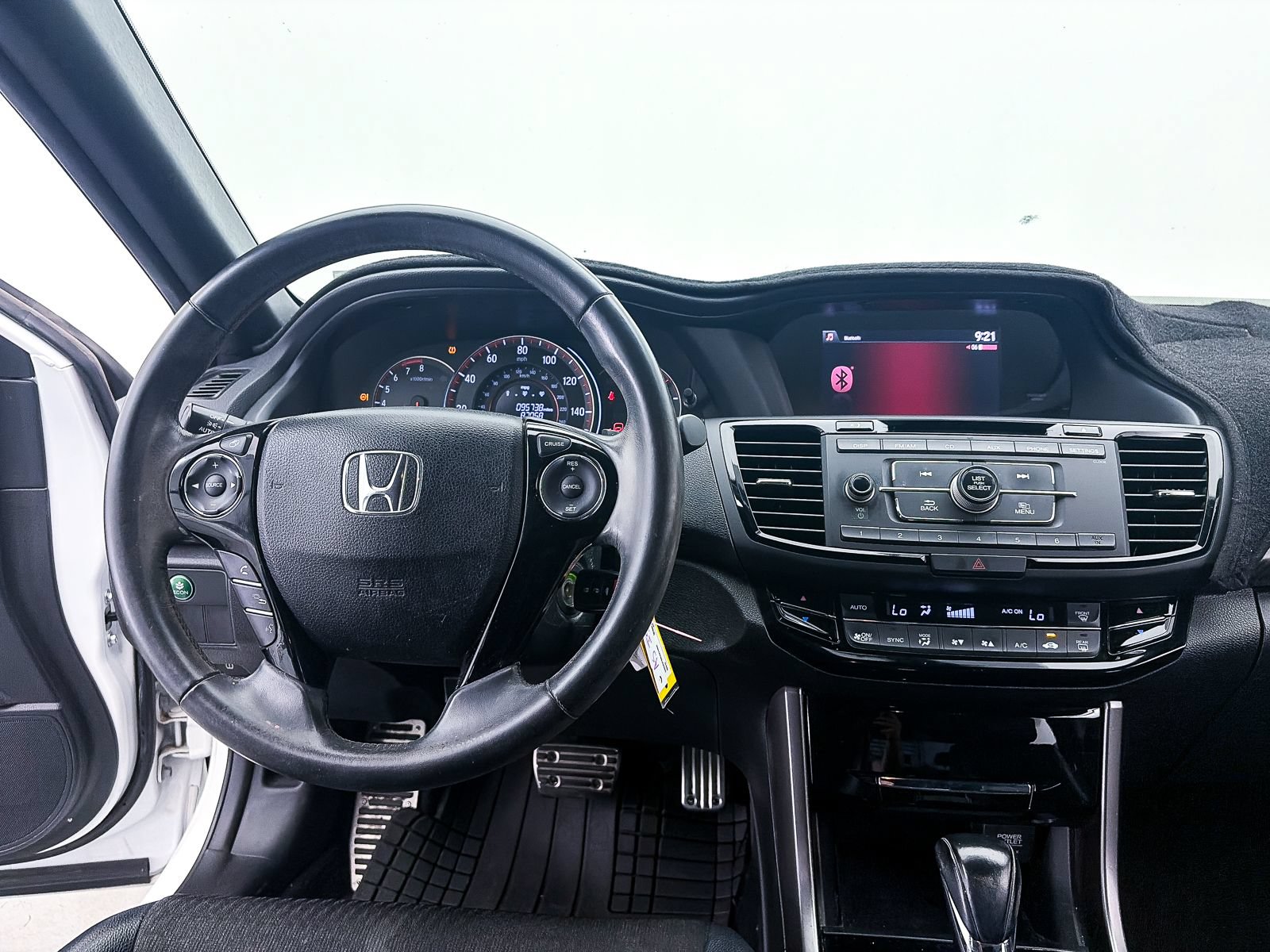 Used 2016 Honda Accord Sport image 4
