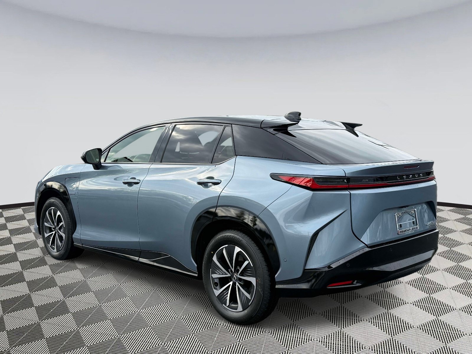 Used 2024 Lexus RZ 450e Premium w/ Technology Package AWD/4WD image 4