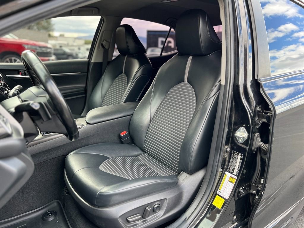Used 2021 Toyota Camry SE image 20