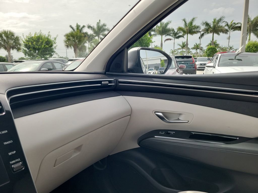 Used 2022 Hyundai Tucson SEL w/ Convenience + Premium Package FWD image 28