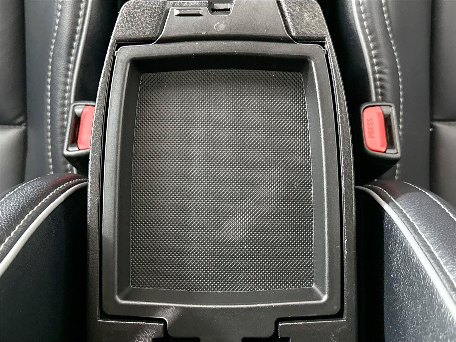 Used 2017 Toyota Corolla XLE w/ Carpet Mat Package (TMS) FWD image 32