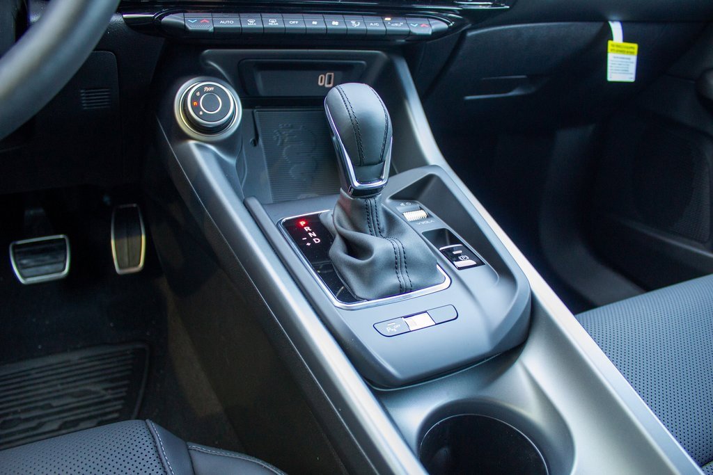 Used 2025 Alfa Romeo Tonale w/ Premium Package image 20