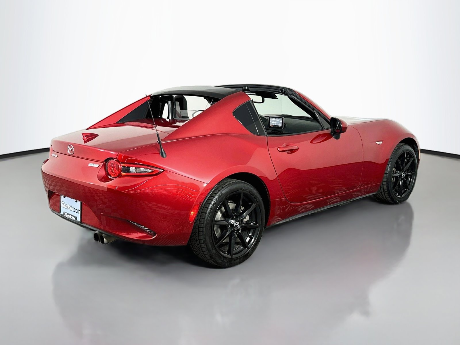 Used 2017 MAZDA MX-5 Miata RF Grand Touring RWD image 8