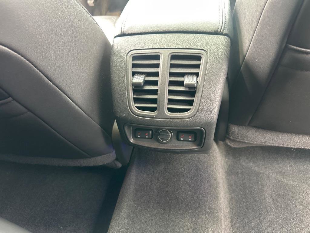 Used 2013 Ford Taurus SHO image 31