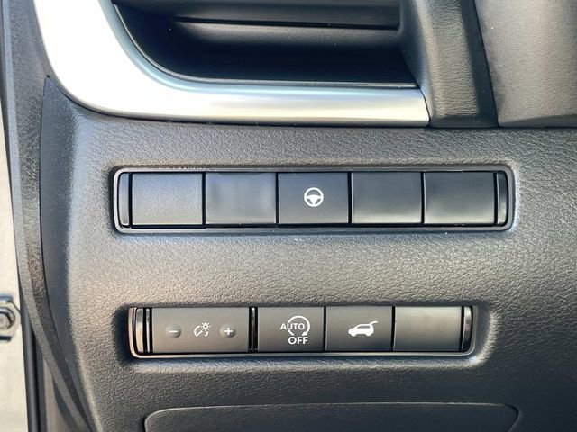 Used 2023 Nissan Rogue SV w/ SV Premium B Package FWD image 19