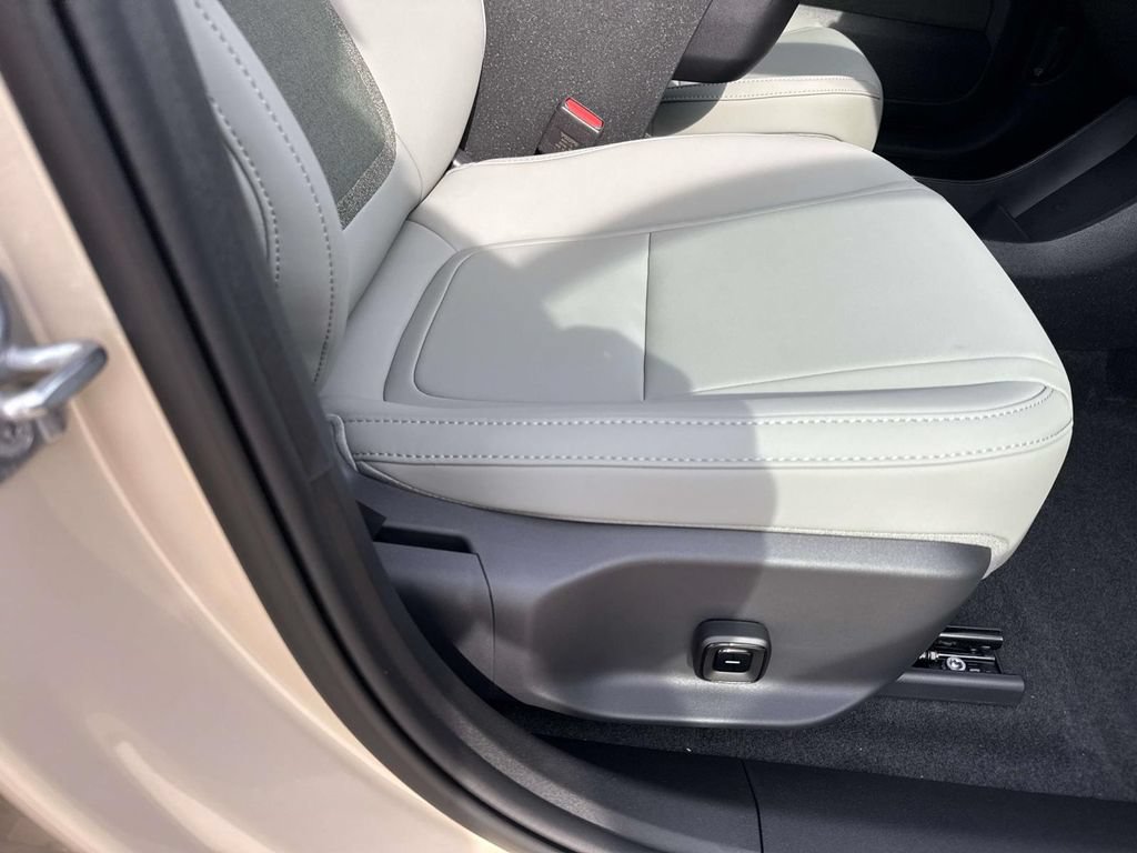 New 2026 Volvo EX30 Cross Country Ultra AWD/4WD image 16