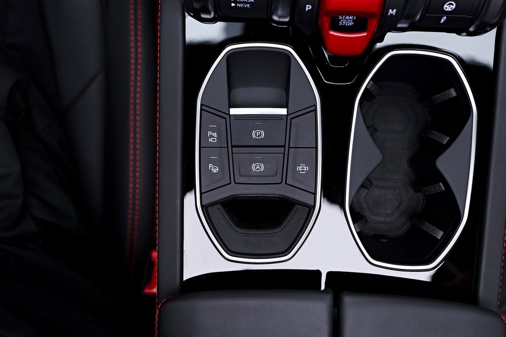 Used 2022 Lamborghini Urus image 72