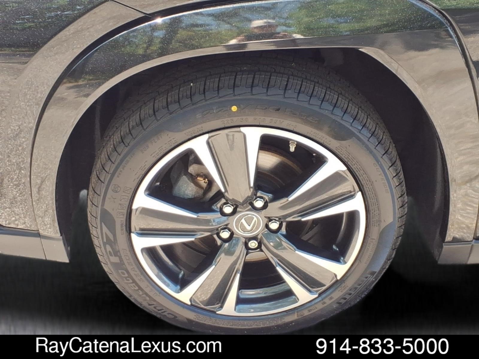 Certified 2023 Lexus UX 250h FWD w/ Accessory Package (Z2) image 8