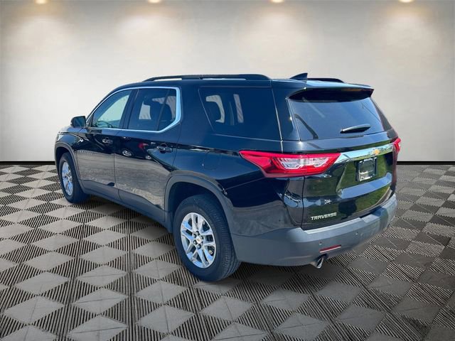Used 2021 Chevrolet Traverse LT image 3