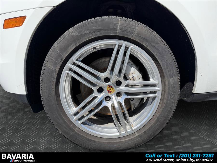 Used 2017 Porsche Macan S AWD/4WD image 9
