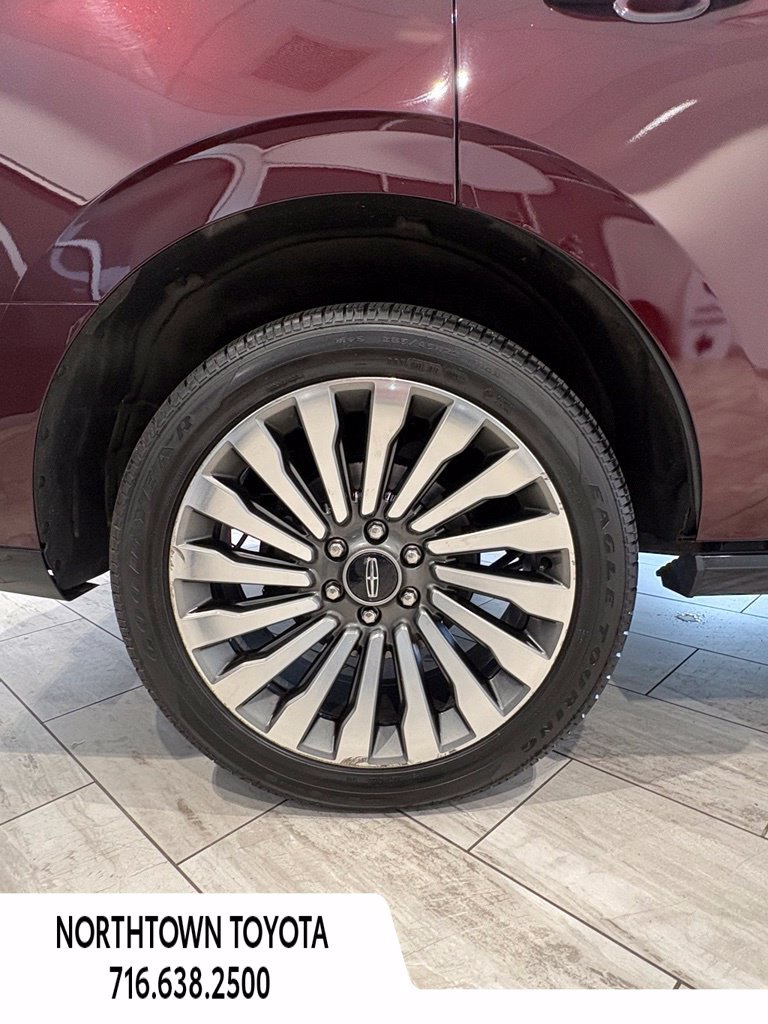 Used 2019 Lincoln Navigator Reserve w/ Cargo Package AWD/4WD image 10