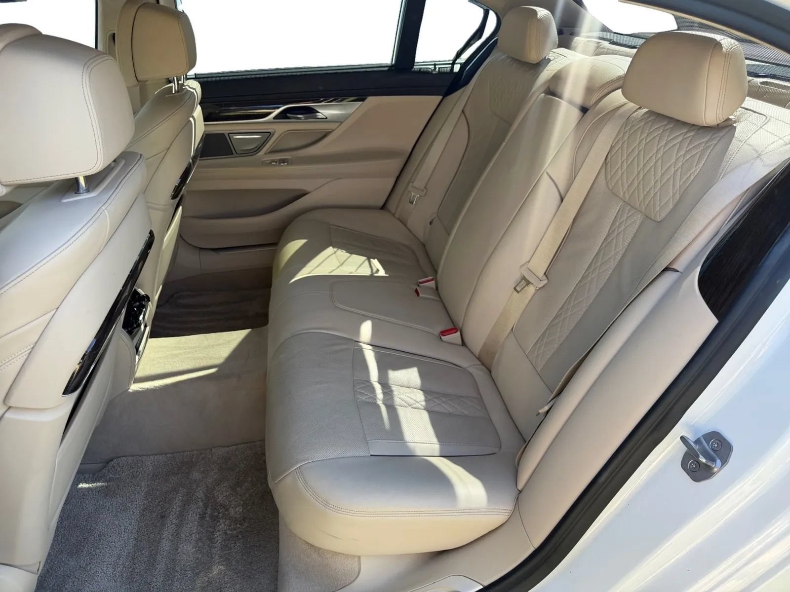 Used 2019 BMW 750i xDrive AWD/4WD image 15