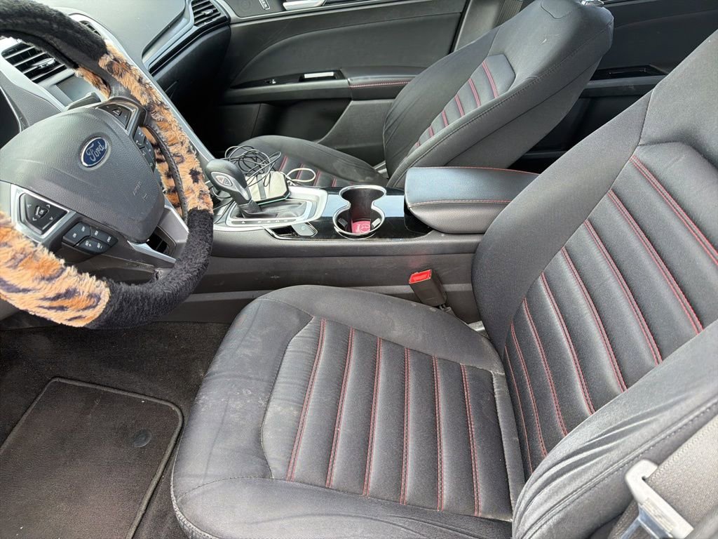 Used 2014 Ford Fusion SE image 11