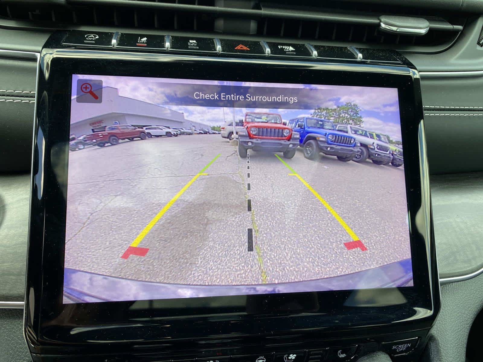 Certified 2023 Jeep Grand Cherokee Overland AWD/4WD image 14