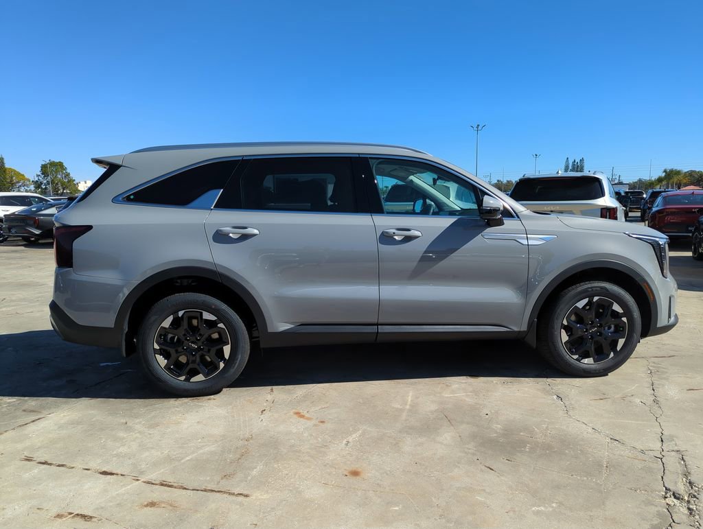 New 2026 Kia Sorento S FWD image 9