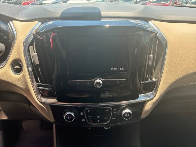 Used 2023 Chevrolet Traverse LS FWD image 24