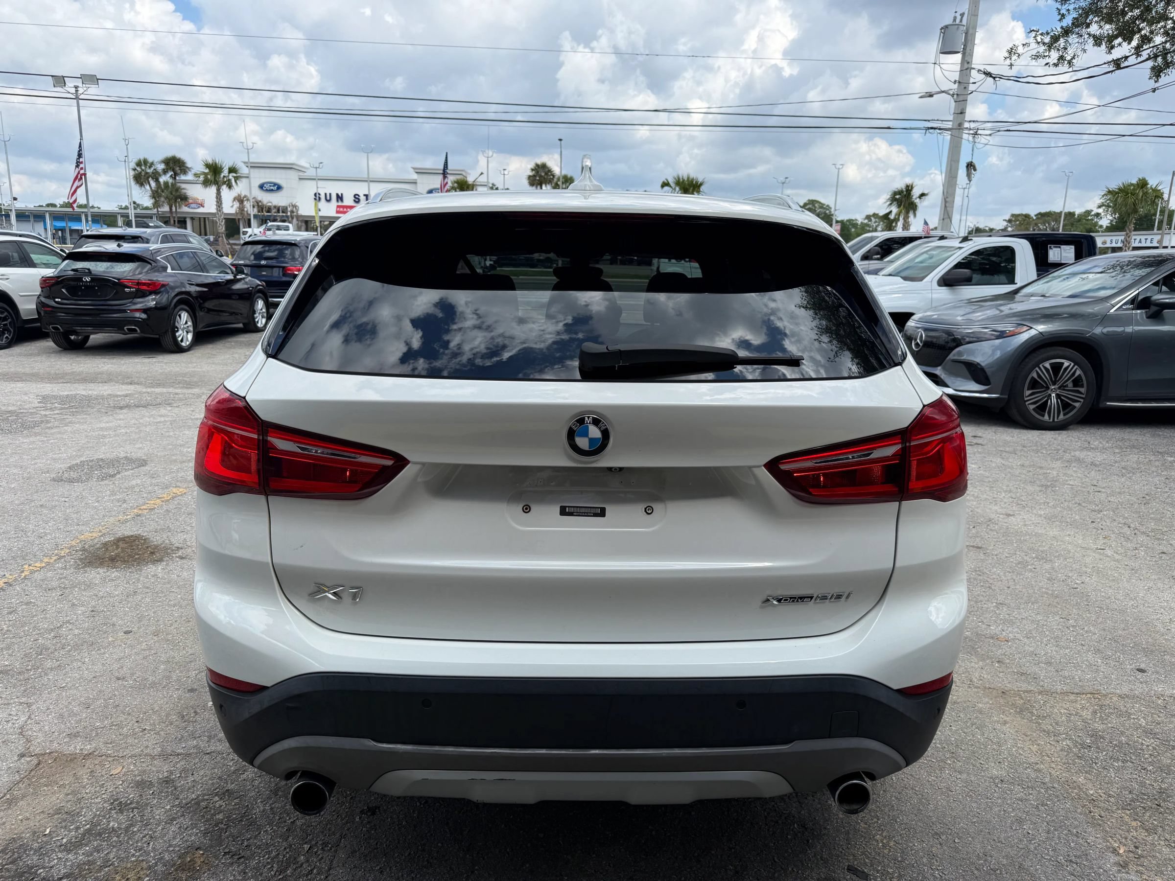 Used 2018 BMW X1 xDrive28i w/ Convenience Package AWD/4WD image 5