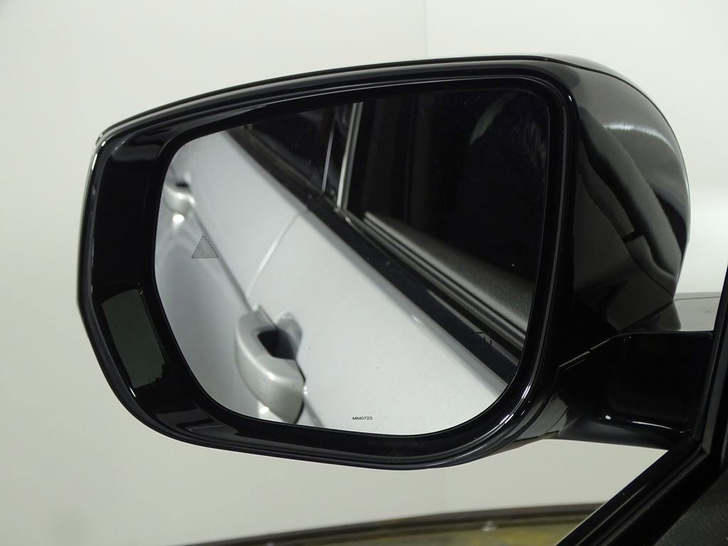 Used 2023 Jeep Grand Cherokee L Laredo image 41