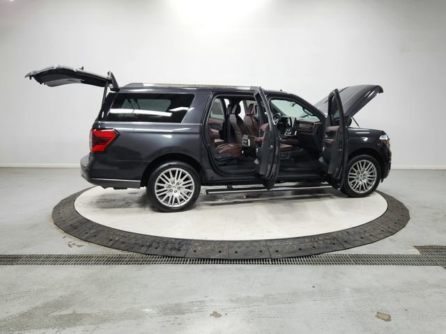 Used 2023 Ford Expedition Max Limited image 16
