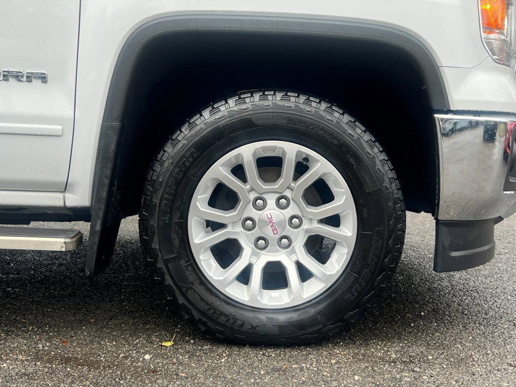 Used 2015 GMC Sierra 1500 SLE w/ SLE Value Package image 9