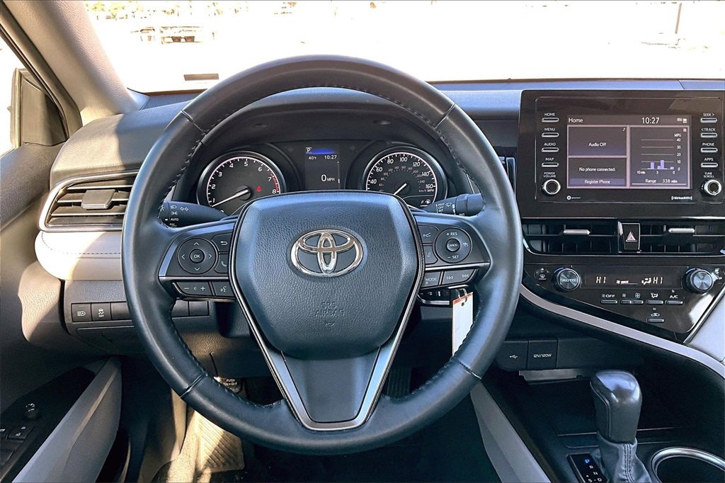Used 2024 Toyota Camry SE image 5